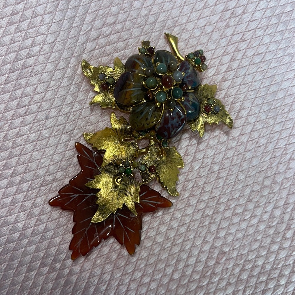 Beautiful Antique Barrera broach with flower and leaves
